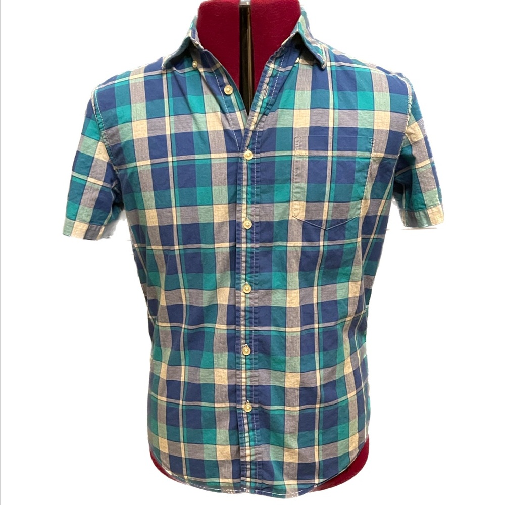 Sonoma life + style men’s short sleeve button up with blue and teal plaid